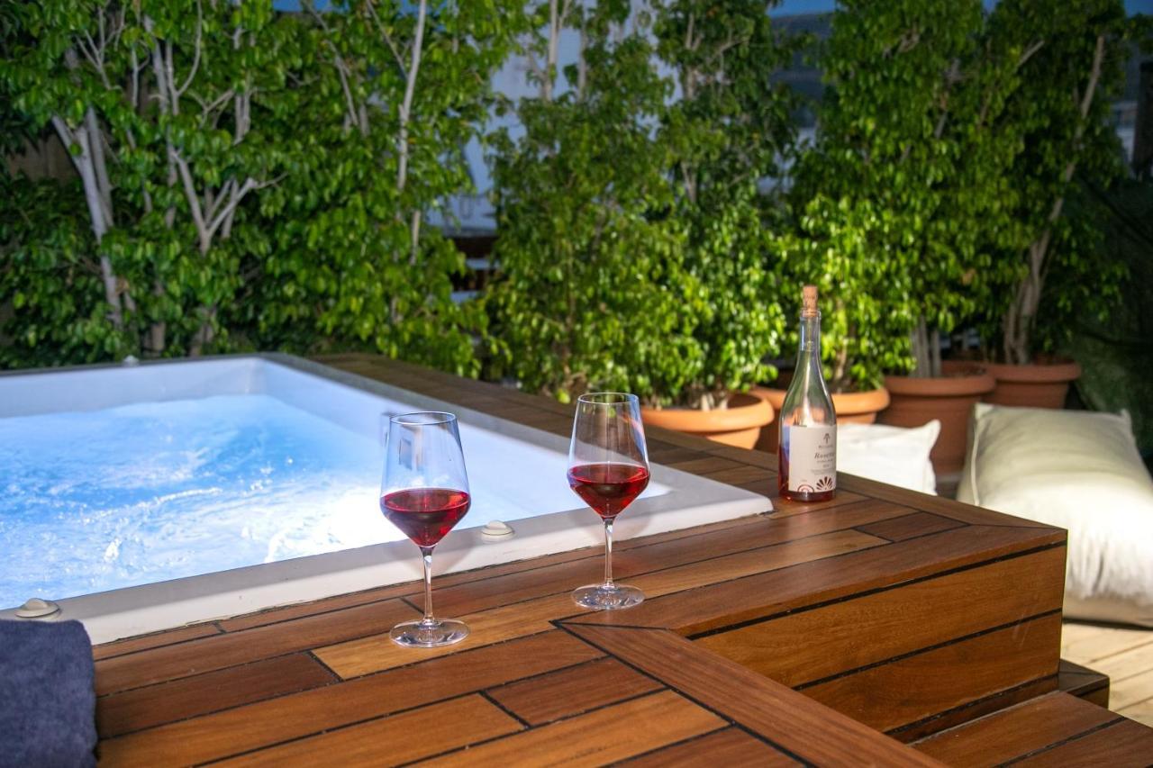 Beautiful Penthouse In Athens With Outside Jacuzzi Apartment Екстериор снимка